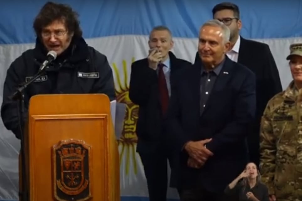 Javier Milei frente a Stanley y la jefa del comando sur de EE.UU., Laura Richardson