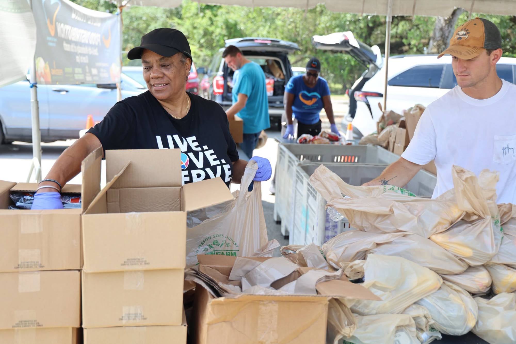 Es oficial: dónde entregan comida gratis y alimentos en Florida a partir del lunes 25 de mayo