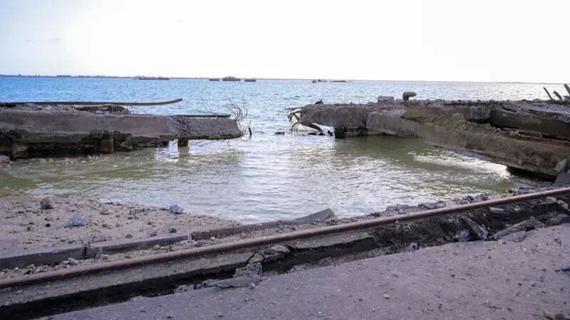 La ciudad portuaria de Hodeidah, en Yemen, después de ser atacada por Israel en mayo de 2025.