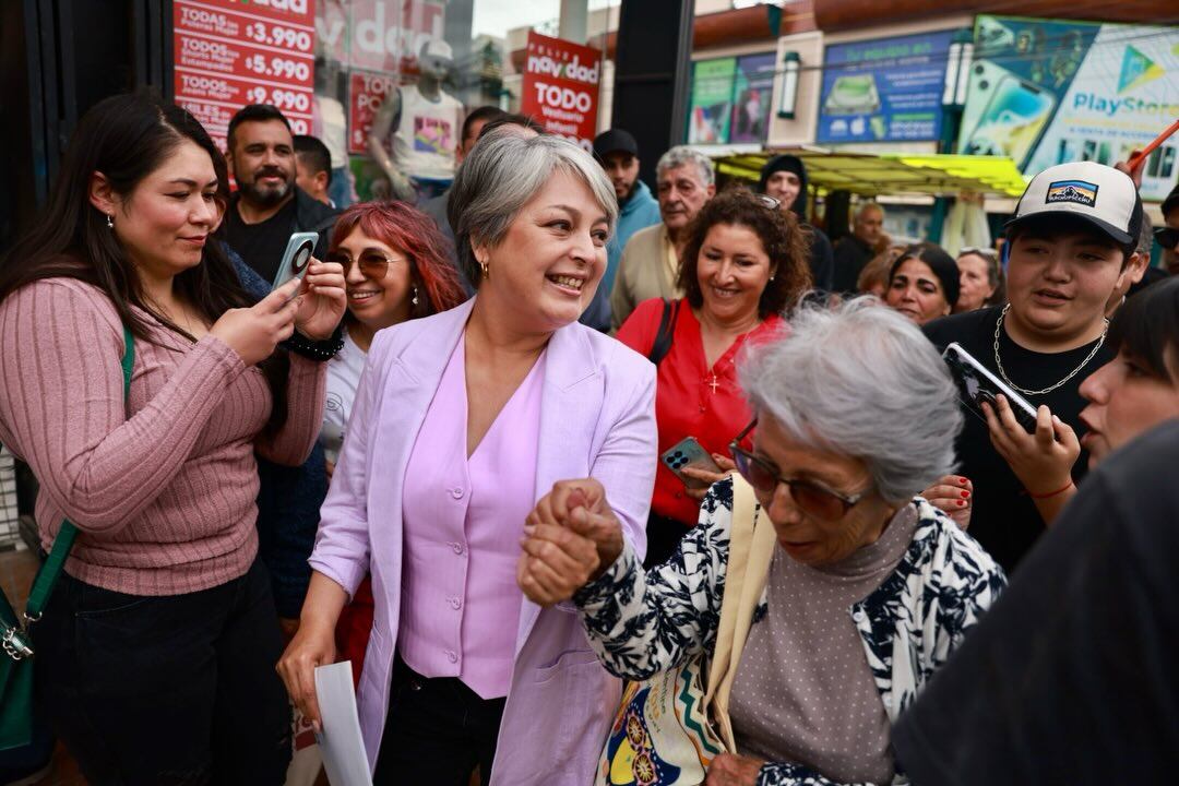 Jara se destacó como ministra de Trabajo de Boric (Foto: @jeannettejararoman)