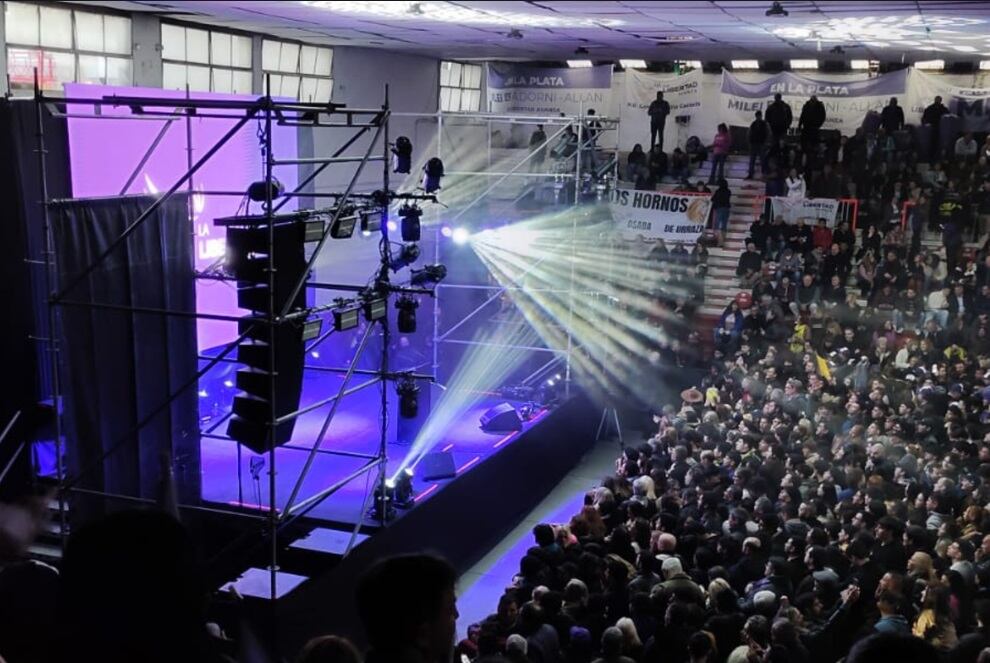 Javier Milei lanza la campaña de La Libertad Avanza en La Plata
