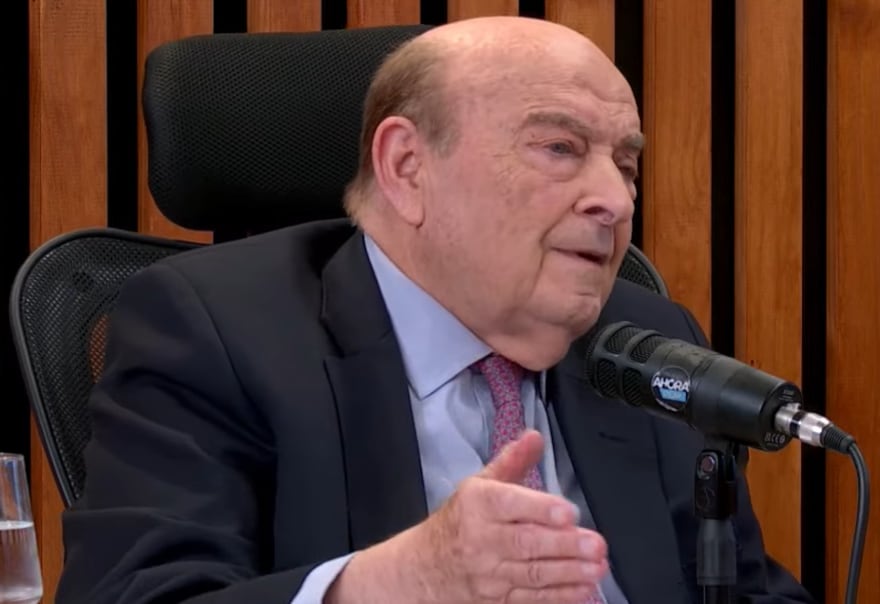 Cavallo dijo que “manejan el tipo de cambio como Moreno” y un economista kirchnerista pidió volver al cepo