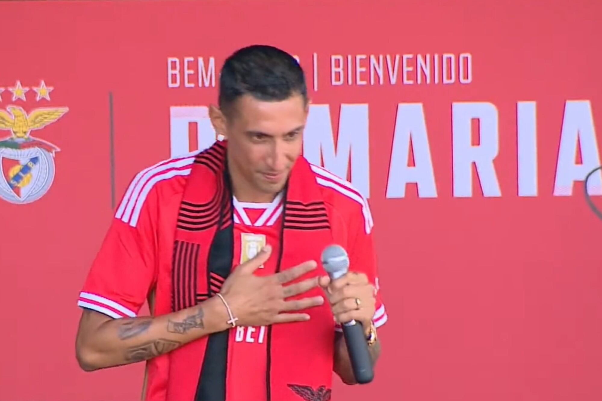 Ángel Di María en el estadio de Benfica