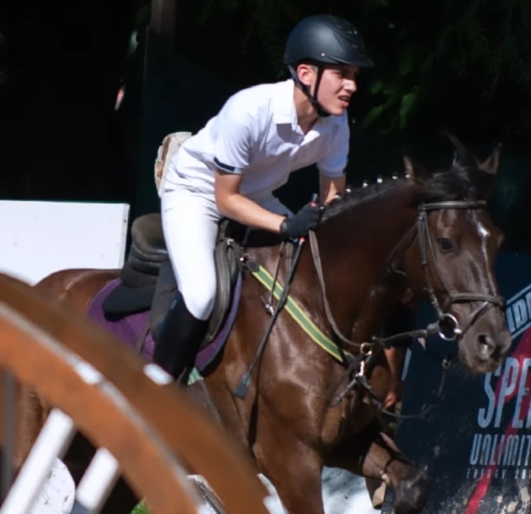 “Soy un jinete que me esfuerzo mucho por aprender más a manejar y conocer a los caballos