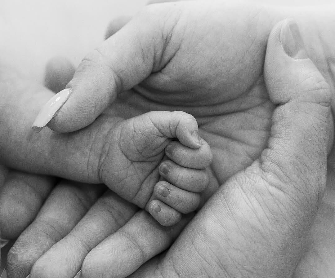 Gina Schumacher, de 28 años, anunció el nacimiento de su hija, Millie, a través de sus redes sociales