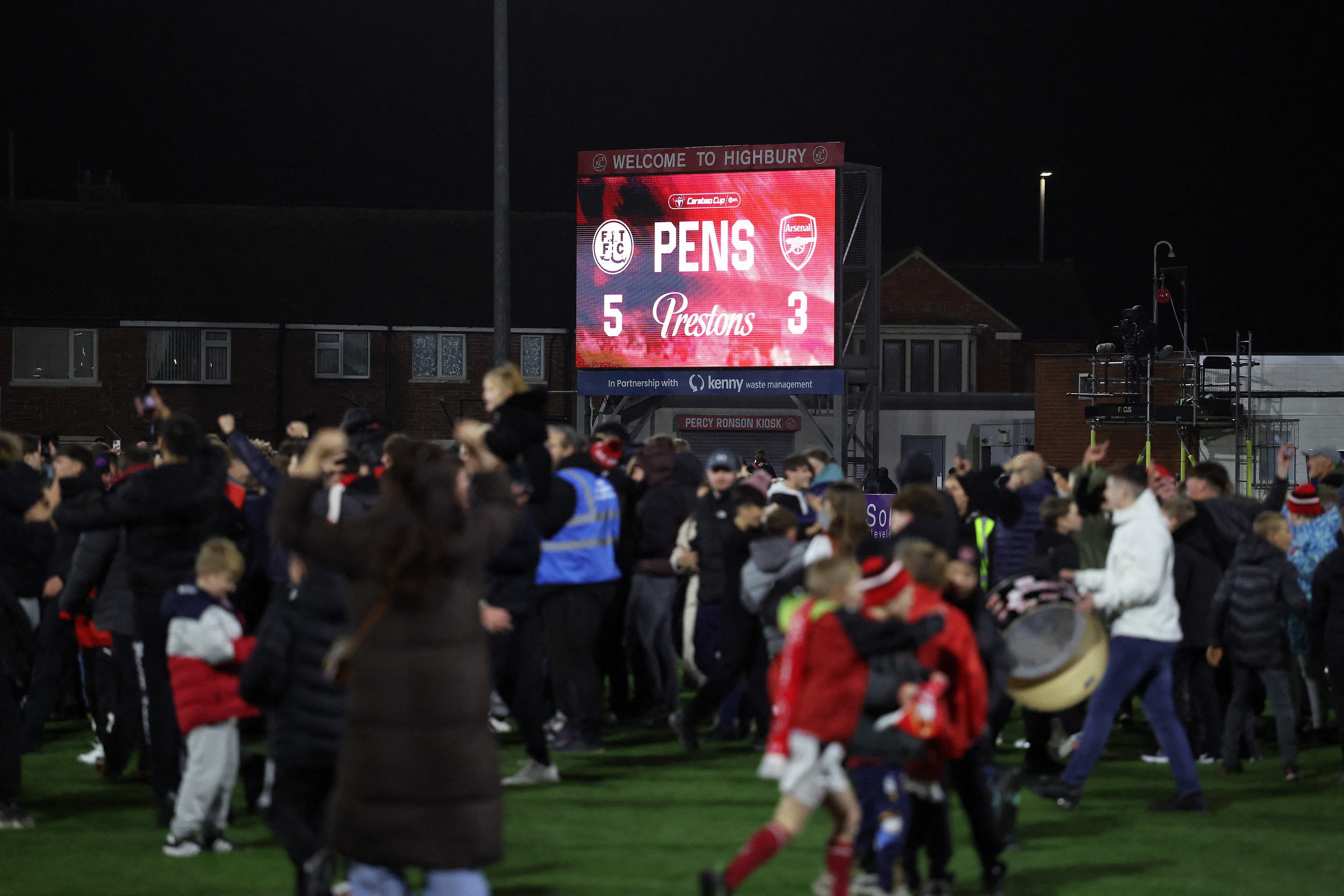 Arsenal, campeón de la Premier League, quedó eliminado por un equipo de cuarta división en la Carabao Cup