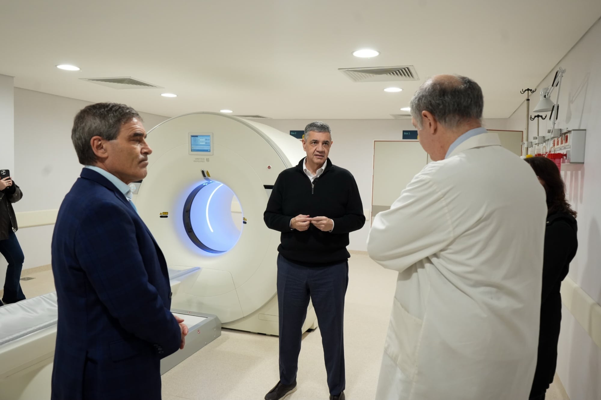 Fernán Quirós, ministro de Salud porteño; Jorge Macri, jefe de gobierno; y Gustavo Jankilevich, director del Hospital Marie Curie