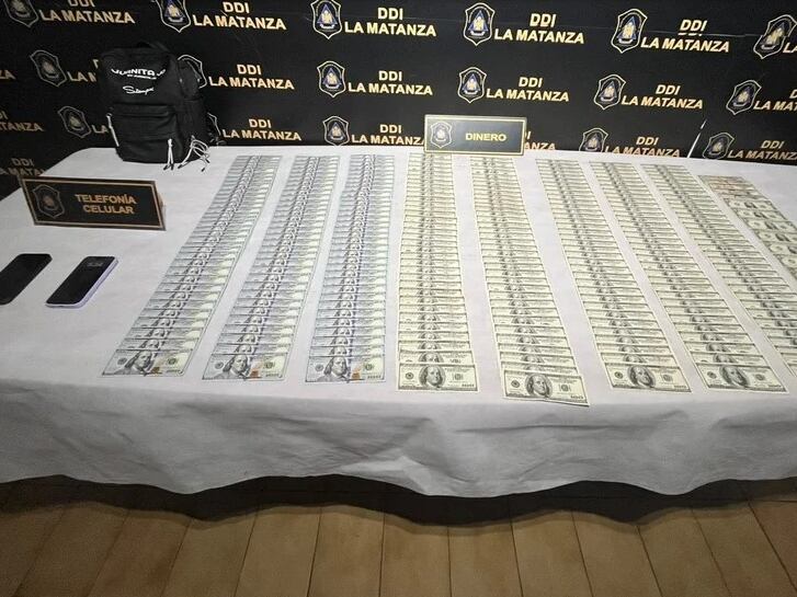 Dinero y elementos requisados