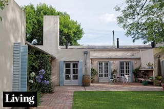 Una casa de pueblo conquistó a una familia que buscaba calma, sin alejarse tanto de sus afectos