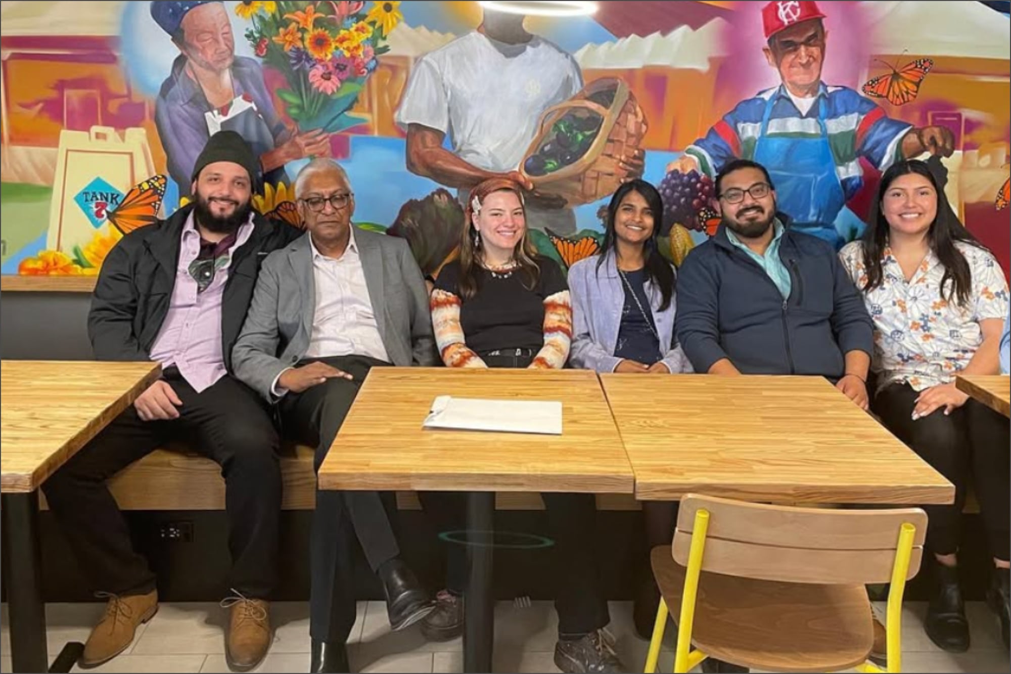 Los inmigrantes se conocieron en la escuela secundaria Paseo Academy of the Arts, y años después se reencontraron y crearon su emprendimiento
