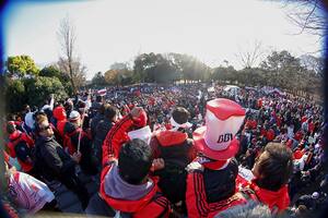 El jardín japonés de River: un banderazo lleno de pasión y con Barcelona en la m