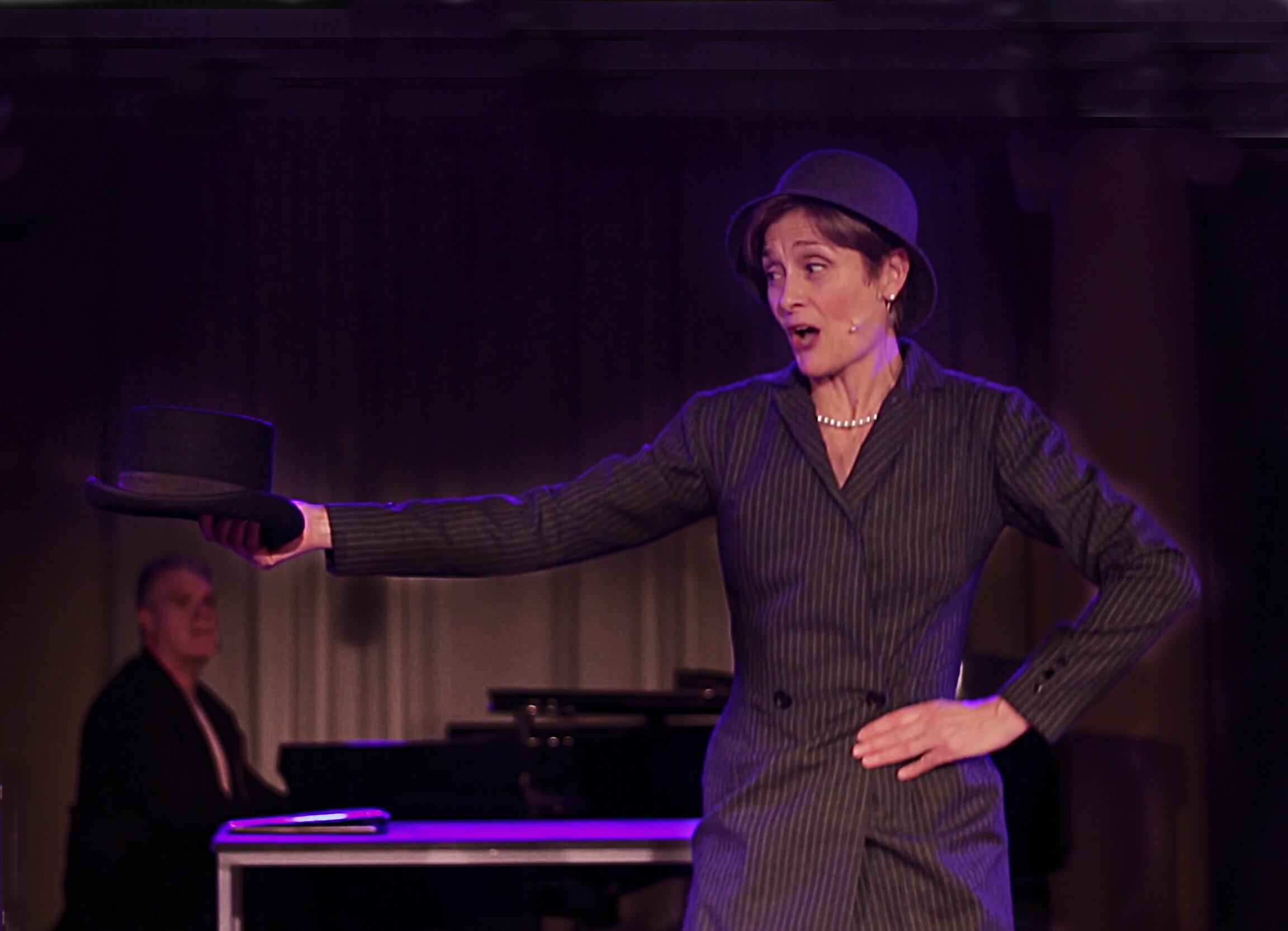 Una película sin Julie, es una propuesta teatral argentina protagonizada por Lucila Gandolfo, dirigida por Julio Panno y con texto y música de Fernando Albinarrate