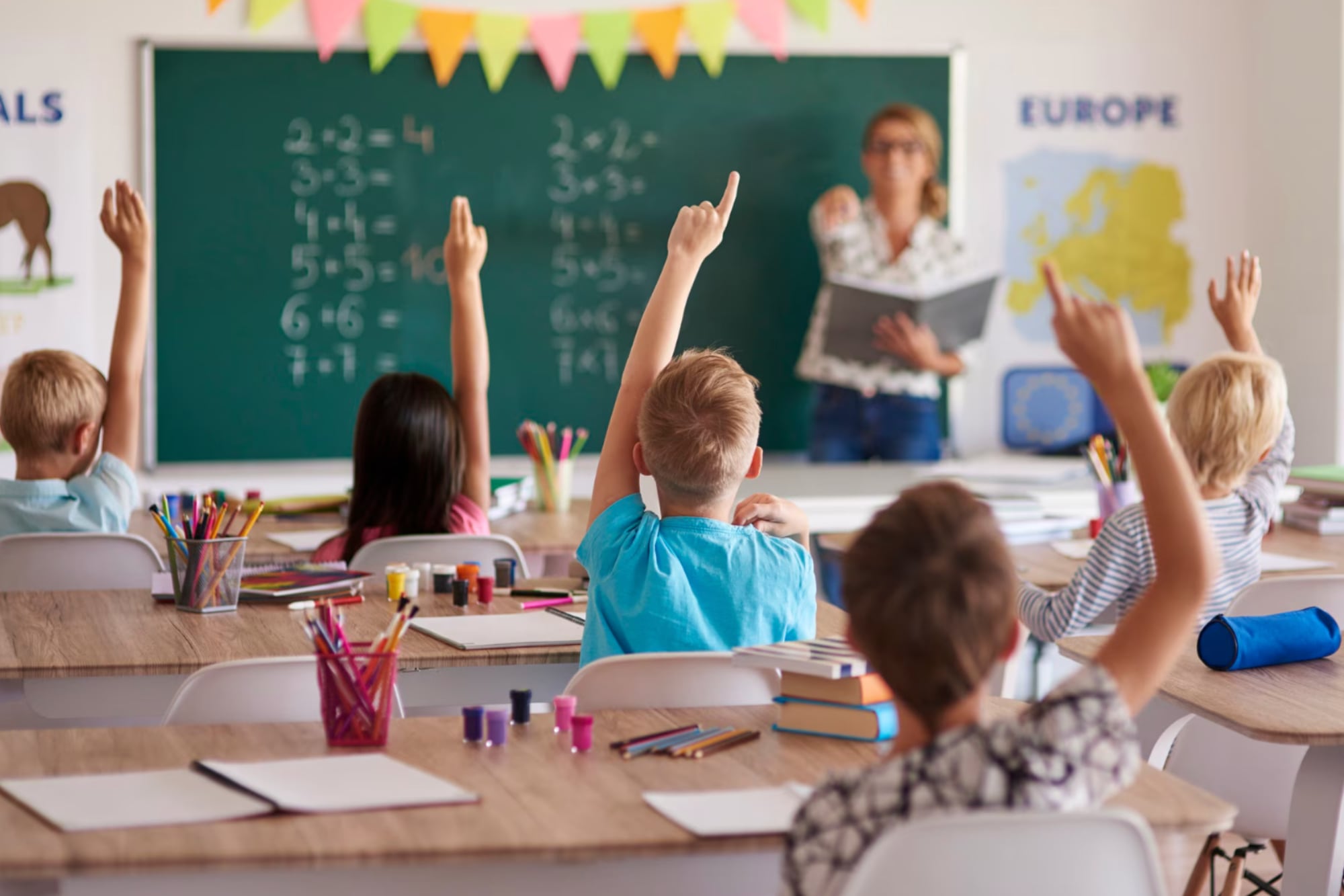 La medida alcanza a programas basados en competencias para personas con títulos universitarios fuera del campo educativo