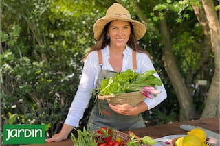 Fue modelo en los 90, se transformó en influencer jardinera y acaba de sacar un libro de recetas