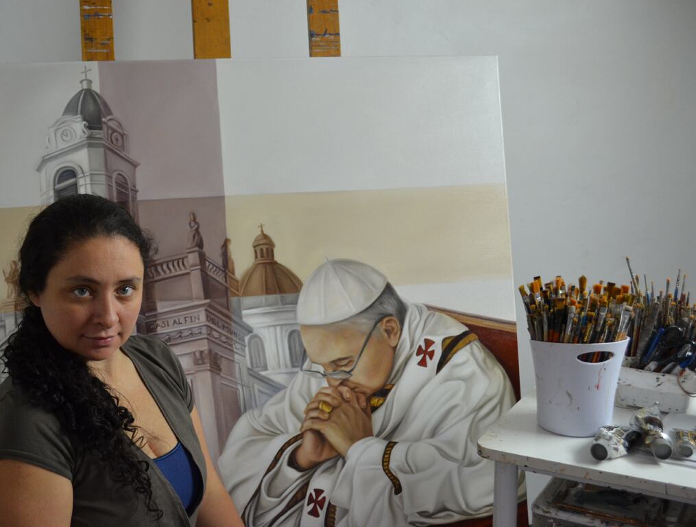 Mercedes Fariña pintó este cuadro cuando se enteró que Bergoglio había sido elegido Papa, y al él le gustó tanto que pidió que se lo llevara al Vaticano
