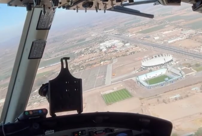 Un grupo de periodistas había viajado en el helicóptero que cayó un día antes del accidente: el video desde el interior