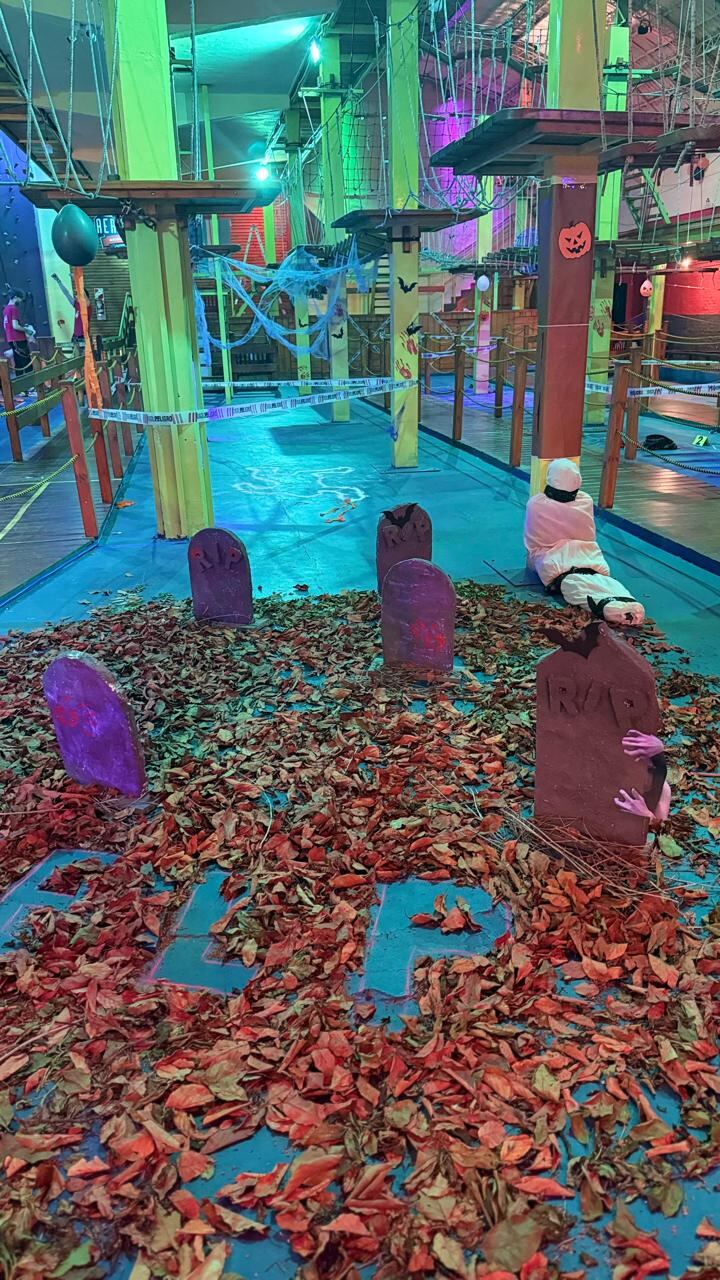 Aeropark invita a recorrer los desafíos aéreos con personajes de terror