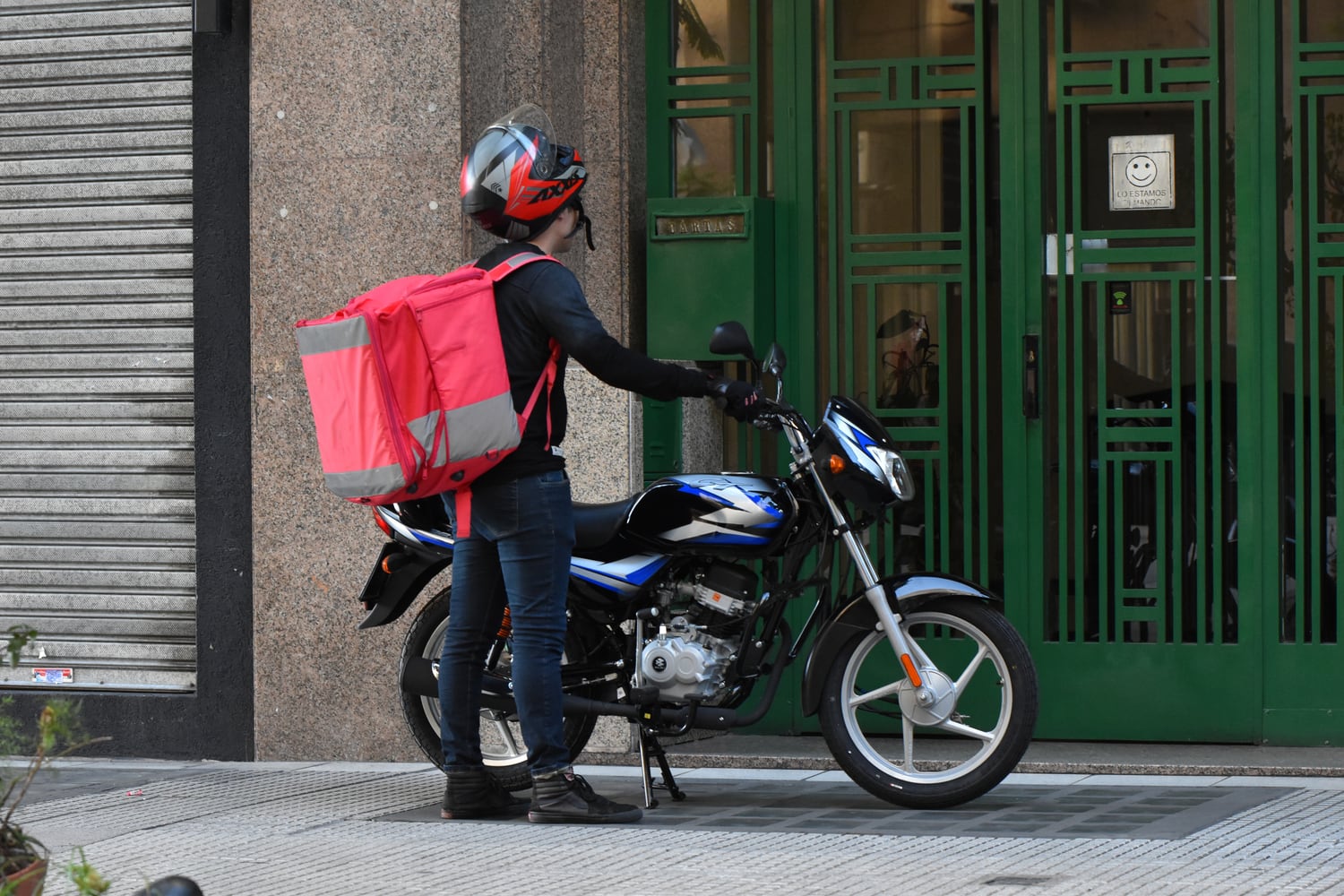 El modelo ingresa a un segmento que prioriza funcionalidad, consumo reducido y simplicidad mecánica