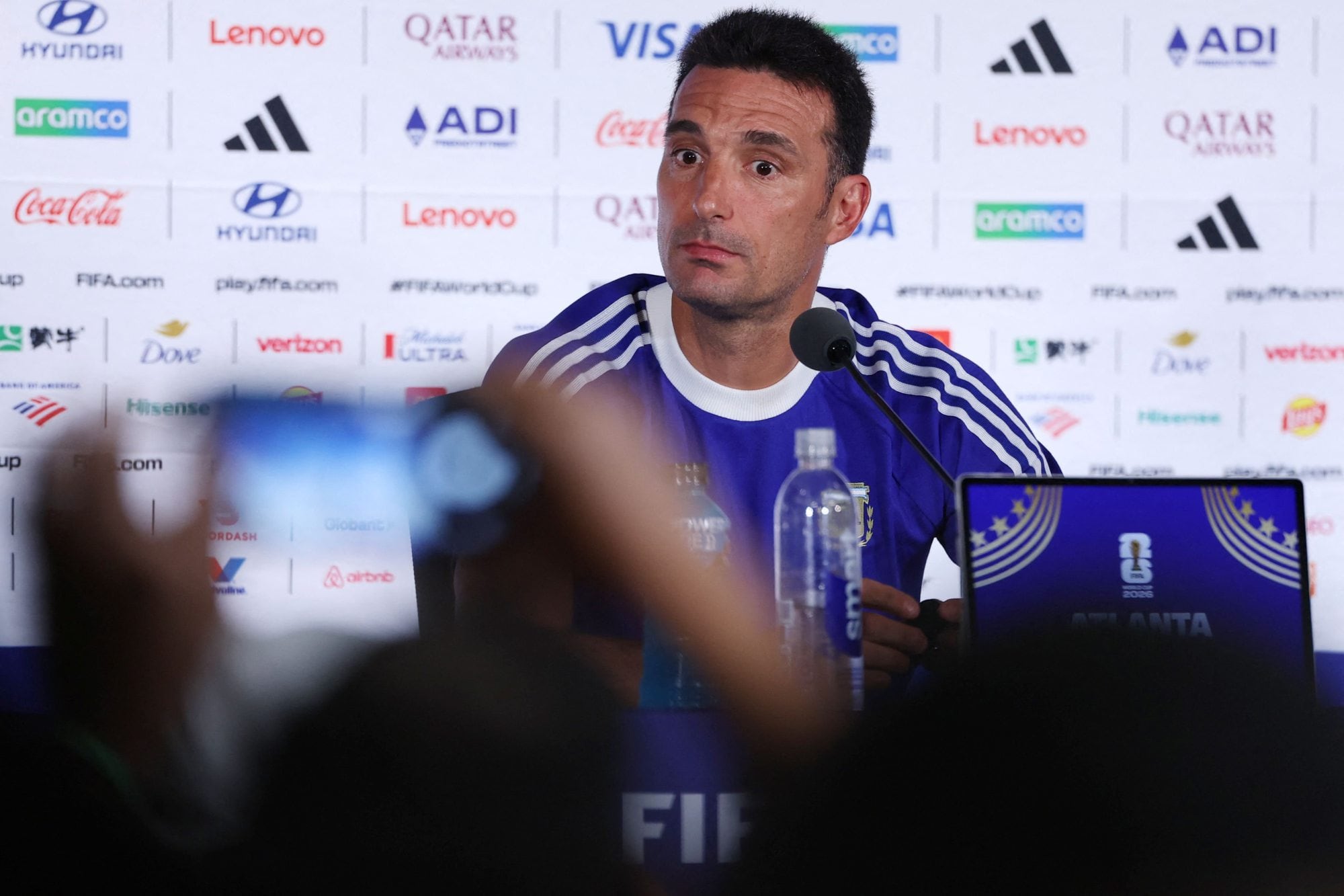 Scaloni se mostró ambiguo sobre los posibles cambios ante Inglaterra y fue tajante respecto al recuerdo de Malvinas y Maradona