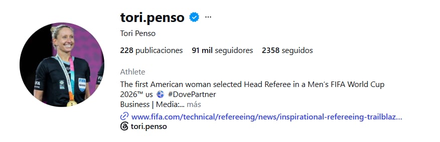 La árbitra también se destaca en las redes sociales
