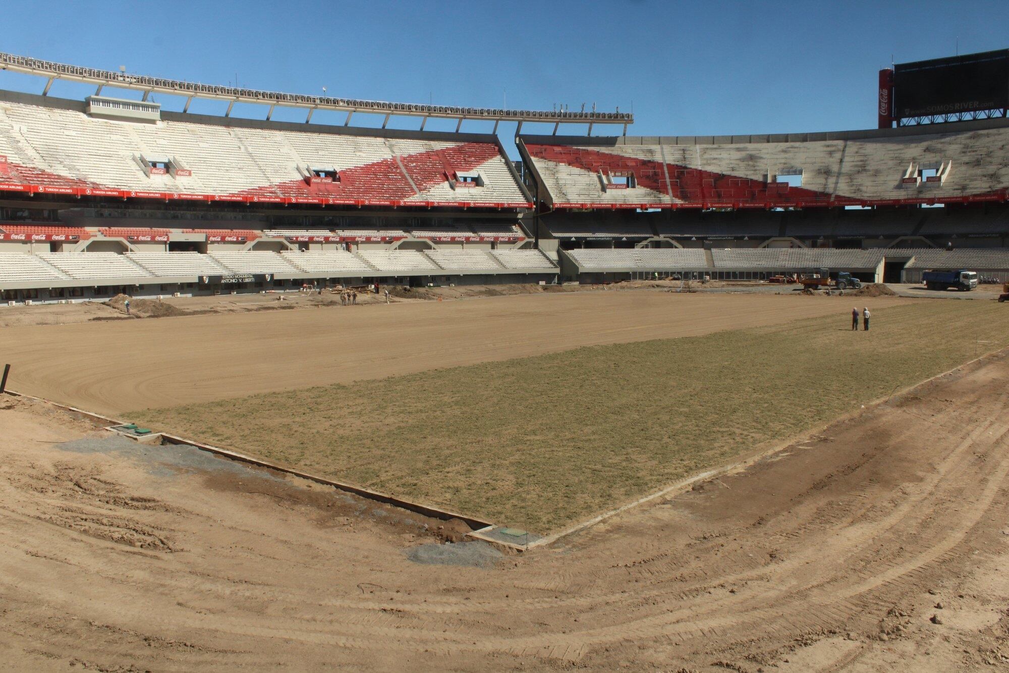 Las obras en el estadio arrancaron en plena pandemia