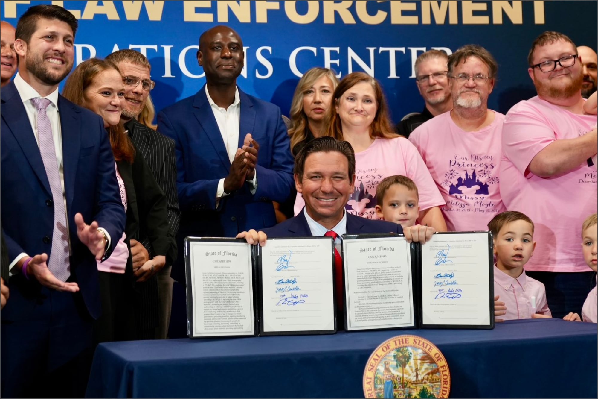 Ron DeSantis acelera su agenda en Florida y firma seis nuevas leyes en 2026