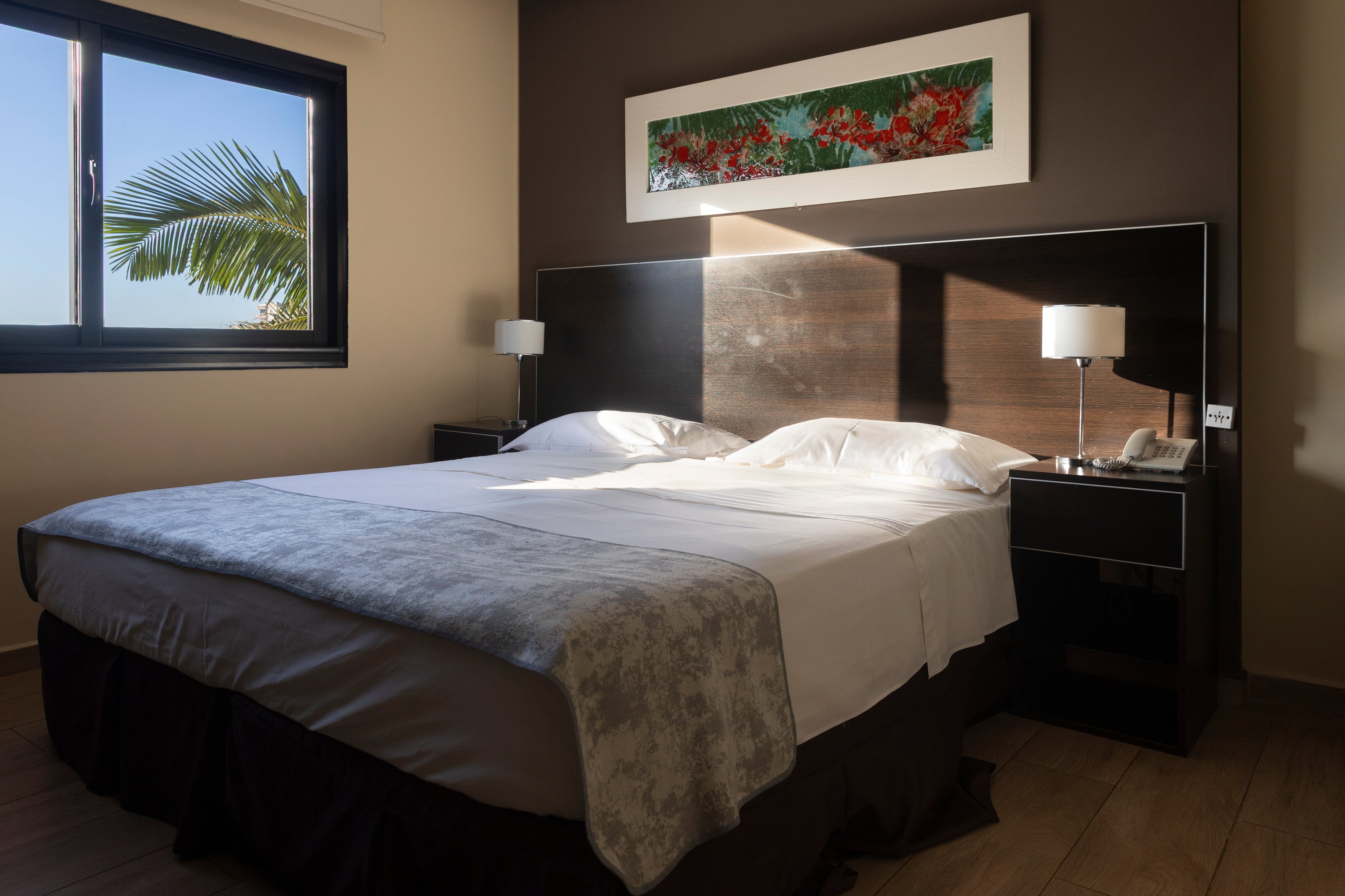 El Hotel Grand Lago está muy bien ubicado.