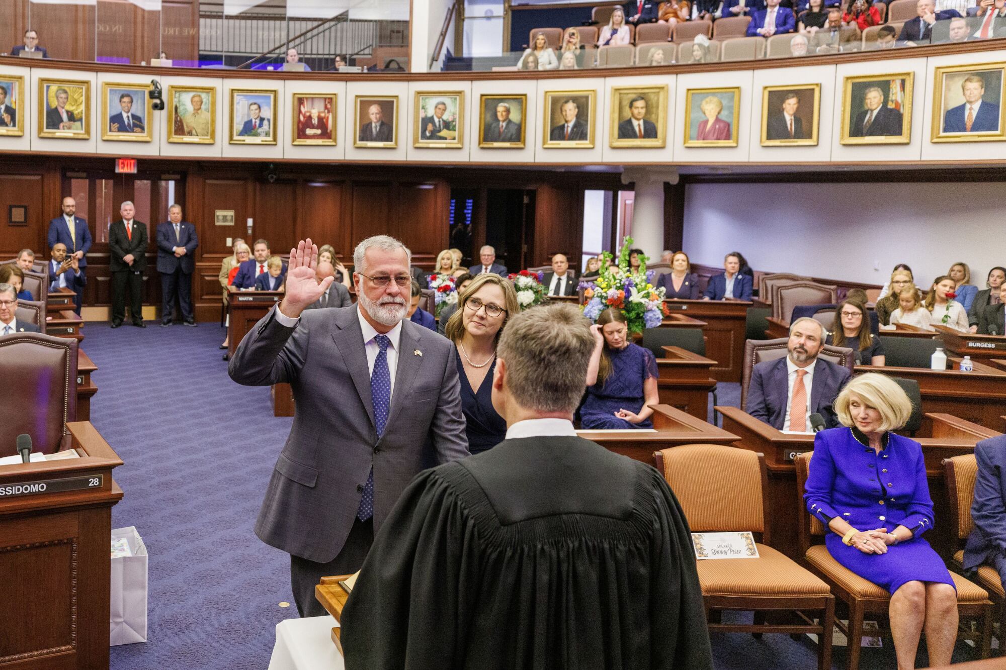 El presidente del Senado subraya que la ciudadanía debe ser un factor clave en las decisiones sobre políticas educativas, como la ley de matrícula reducida para los