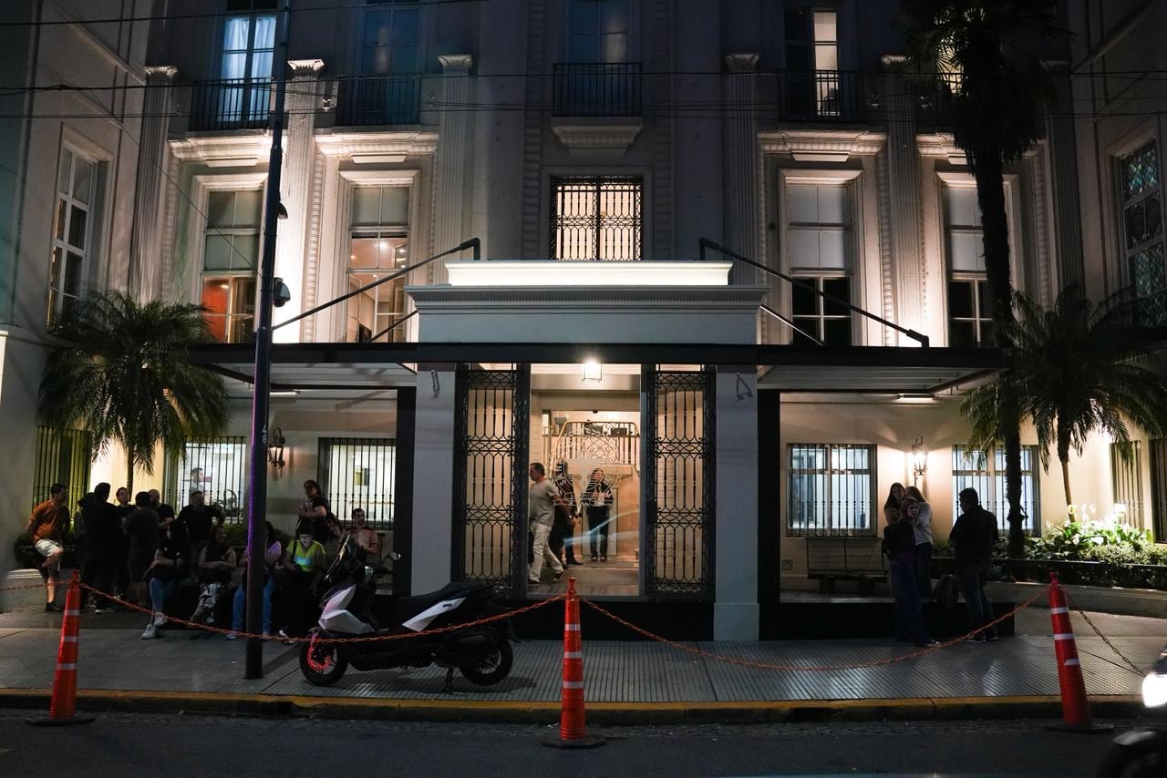 Cristina Kirchner quedó internada en el Sanatorio Otamendi