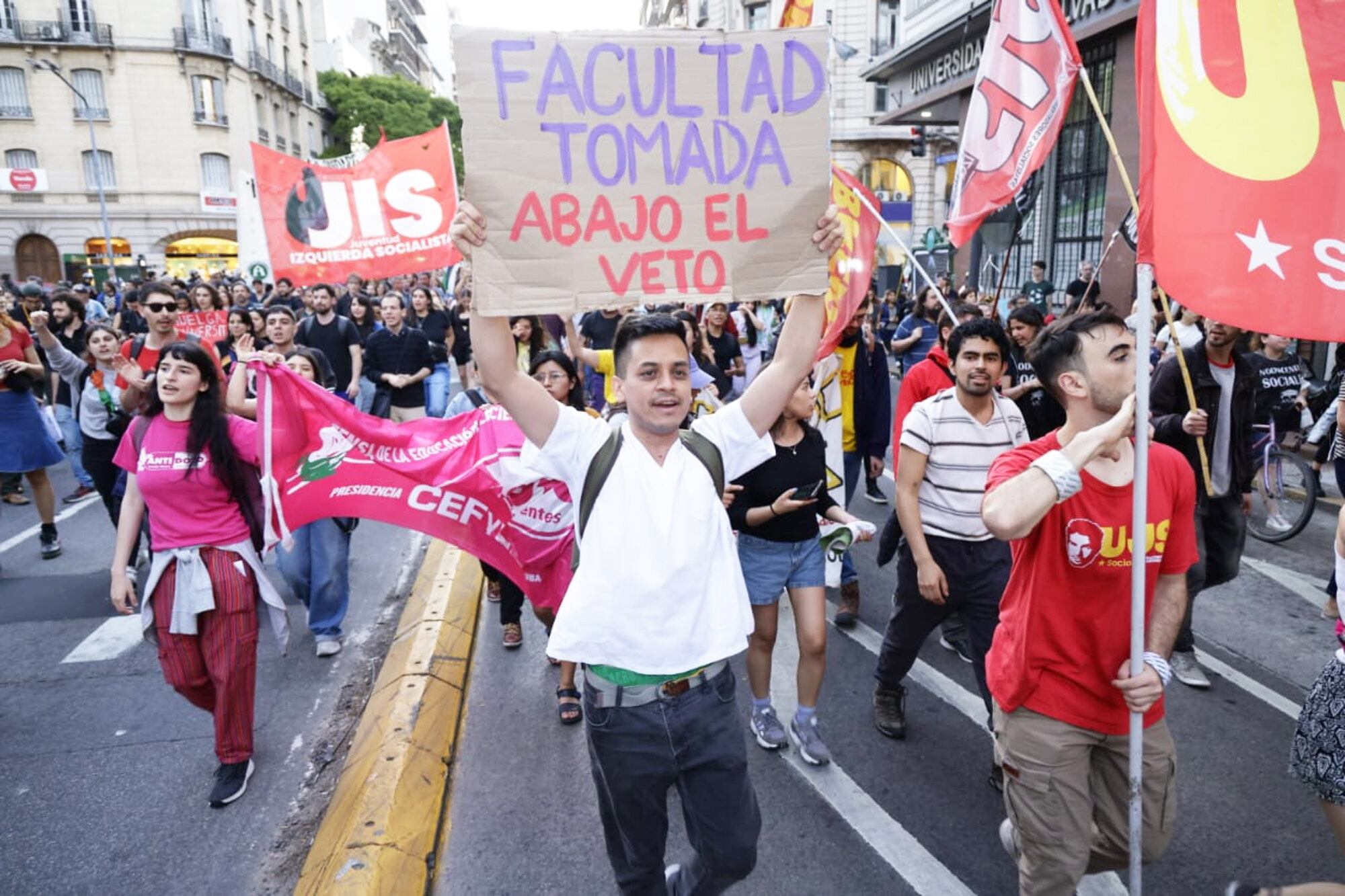 Corte de estudiantes en Córdoba y Junín