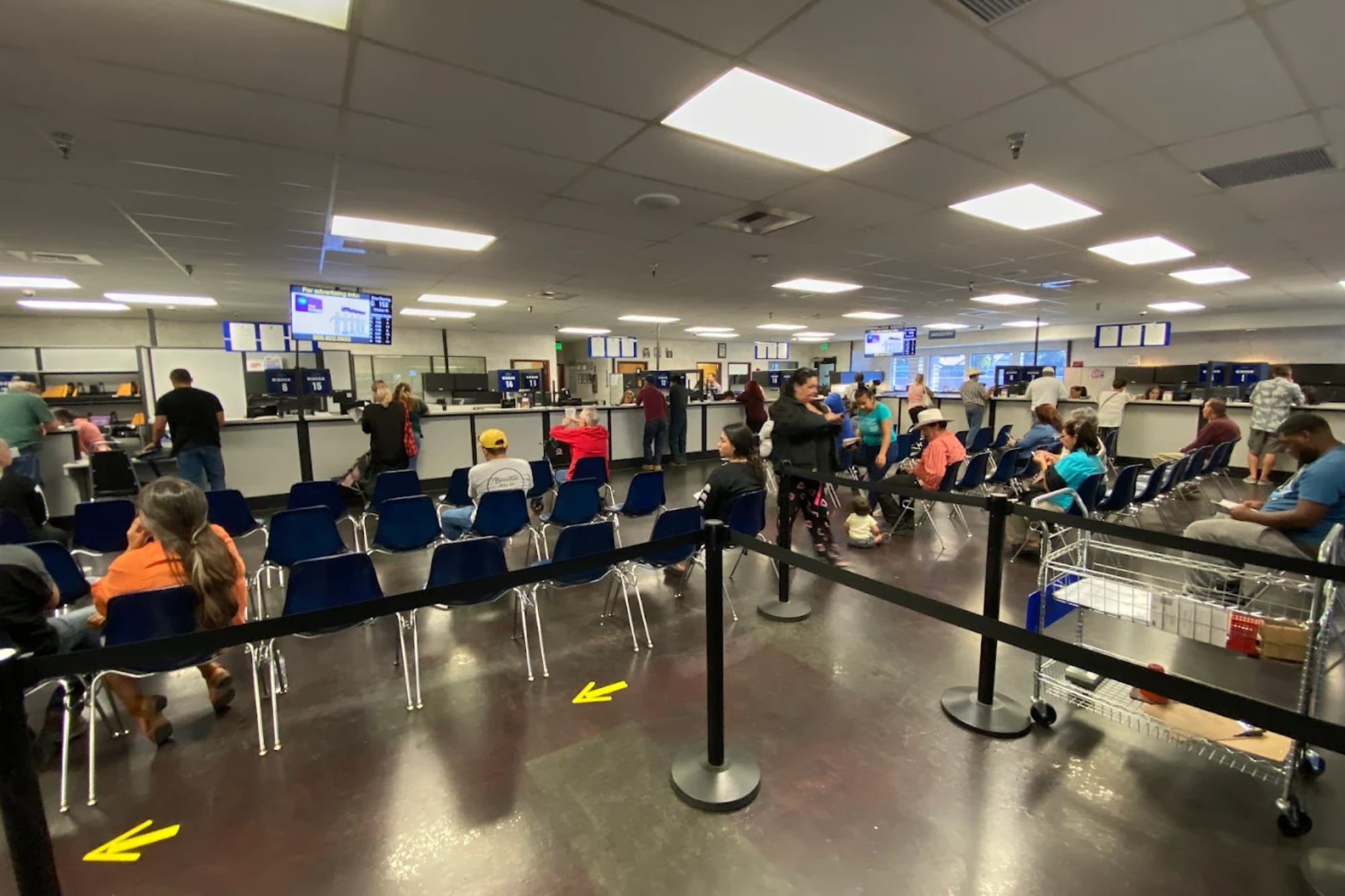 En West Covina, la interrupción comenzó el 1 de mayo por tareas de pintura y renovación de superficies