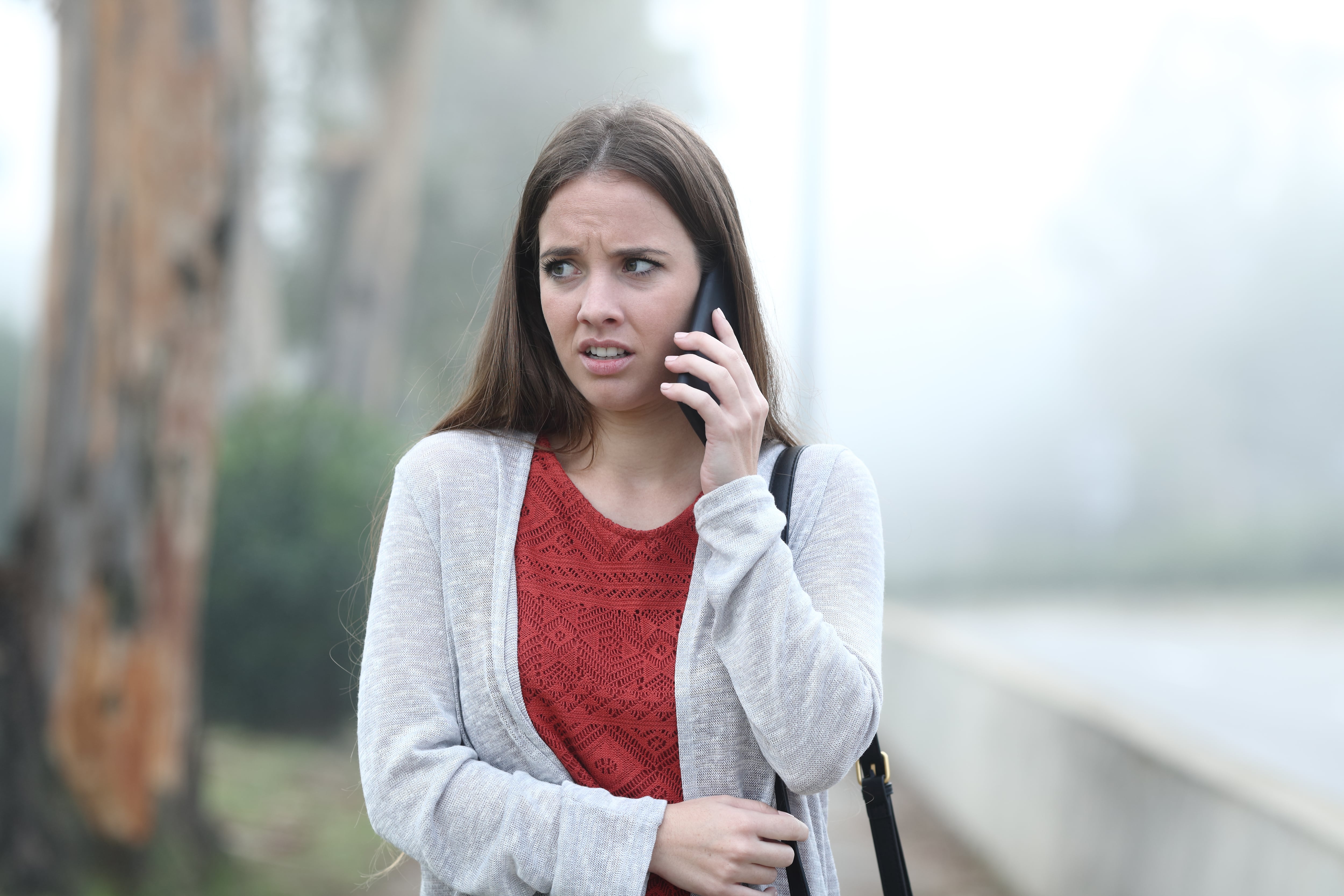 Muchas personas prefieren mensajear porque les da una sensación de control sobre la conversación
