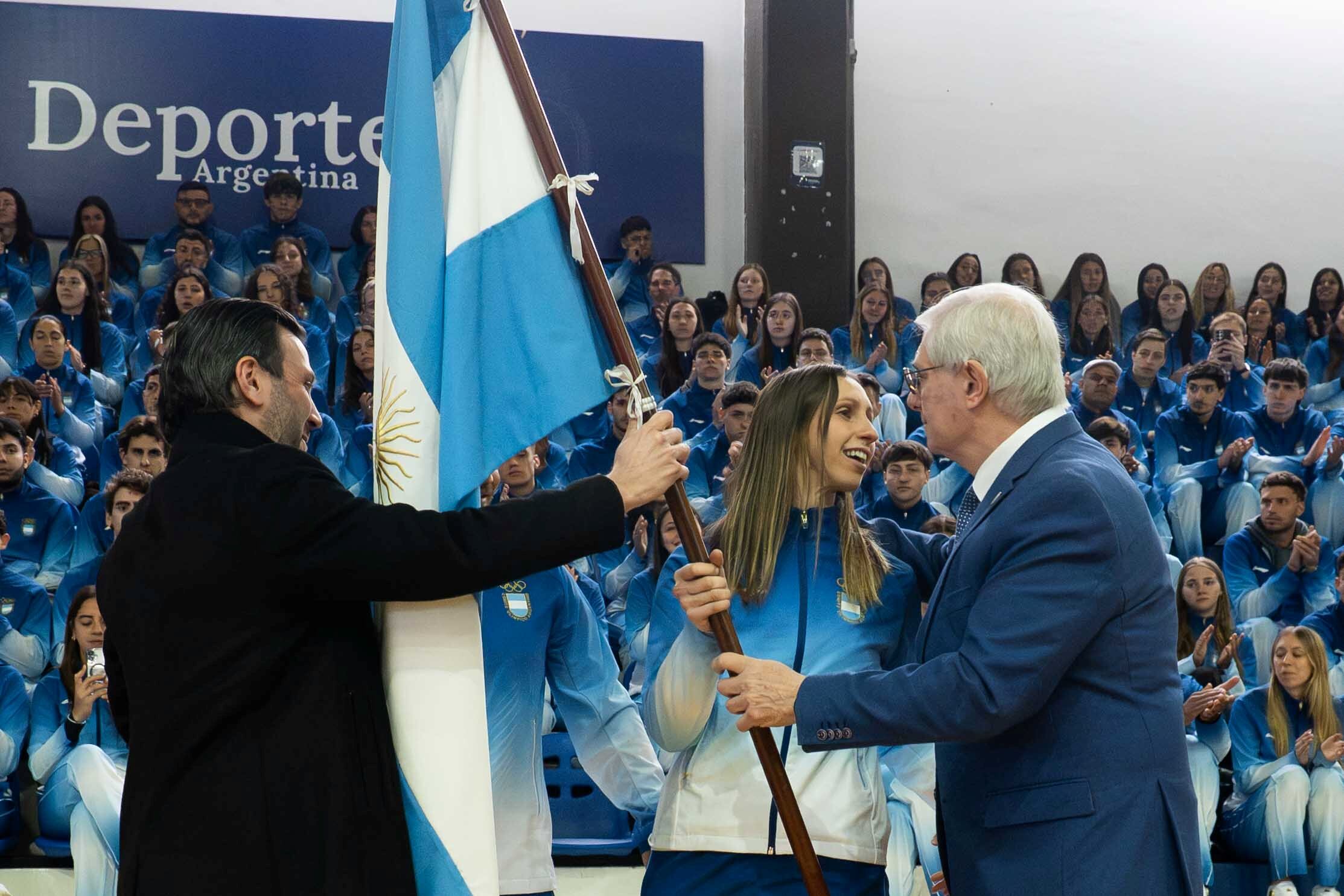 La Leona Sofía Cairó será una de las abanderadas de la Argentina, junto a Rubén Rézola