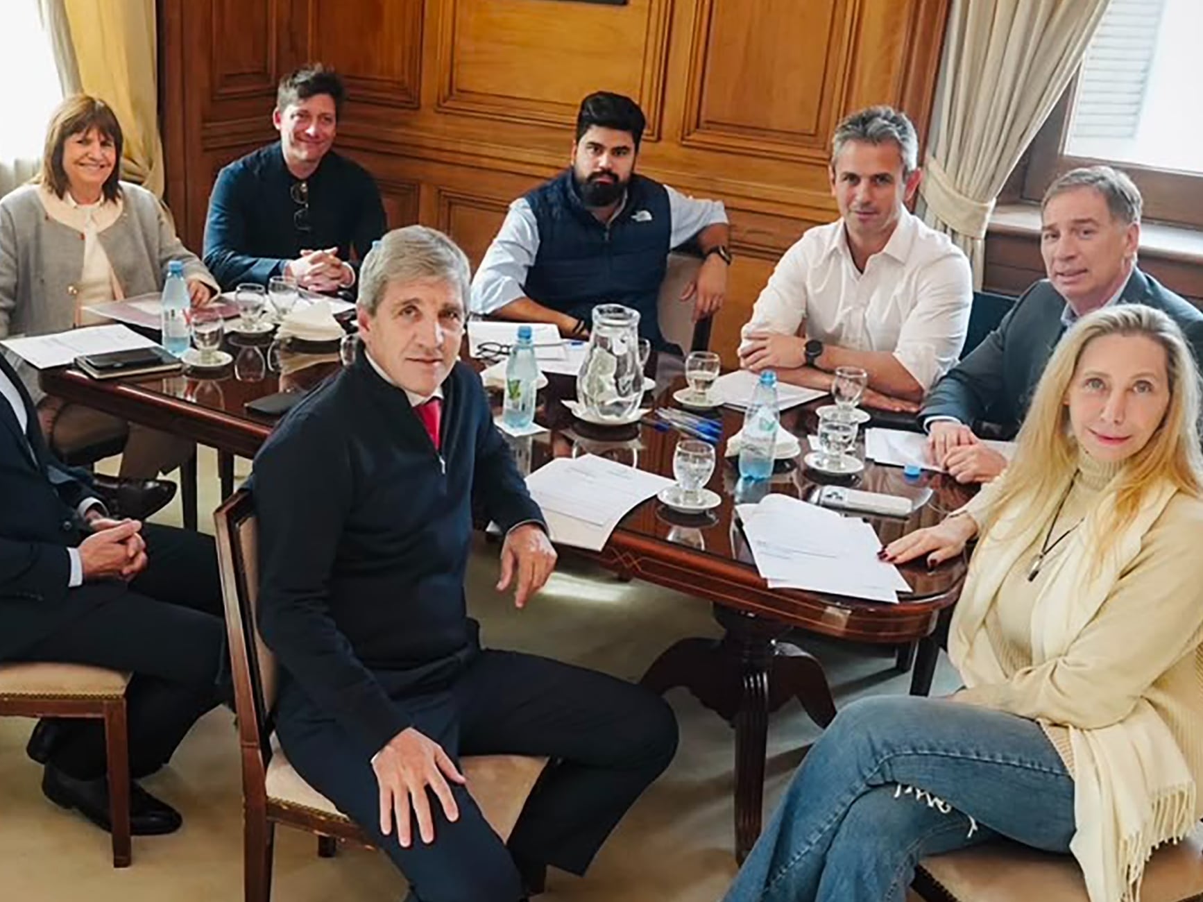 La Mesa Política del Gobierno