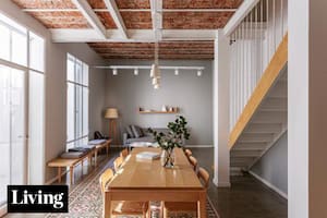 Reformaron un PH con colores delicados y materiales modernos, pero sin apagar la mística de Boedo