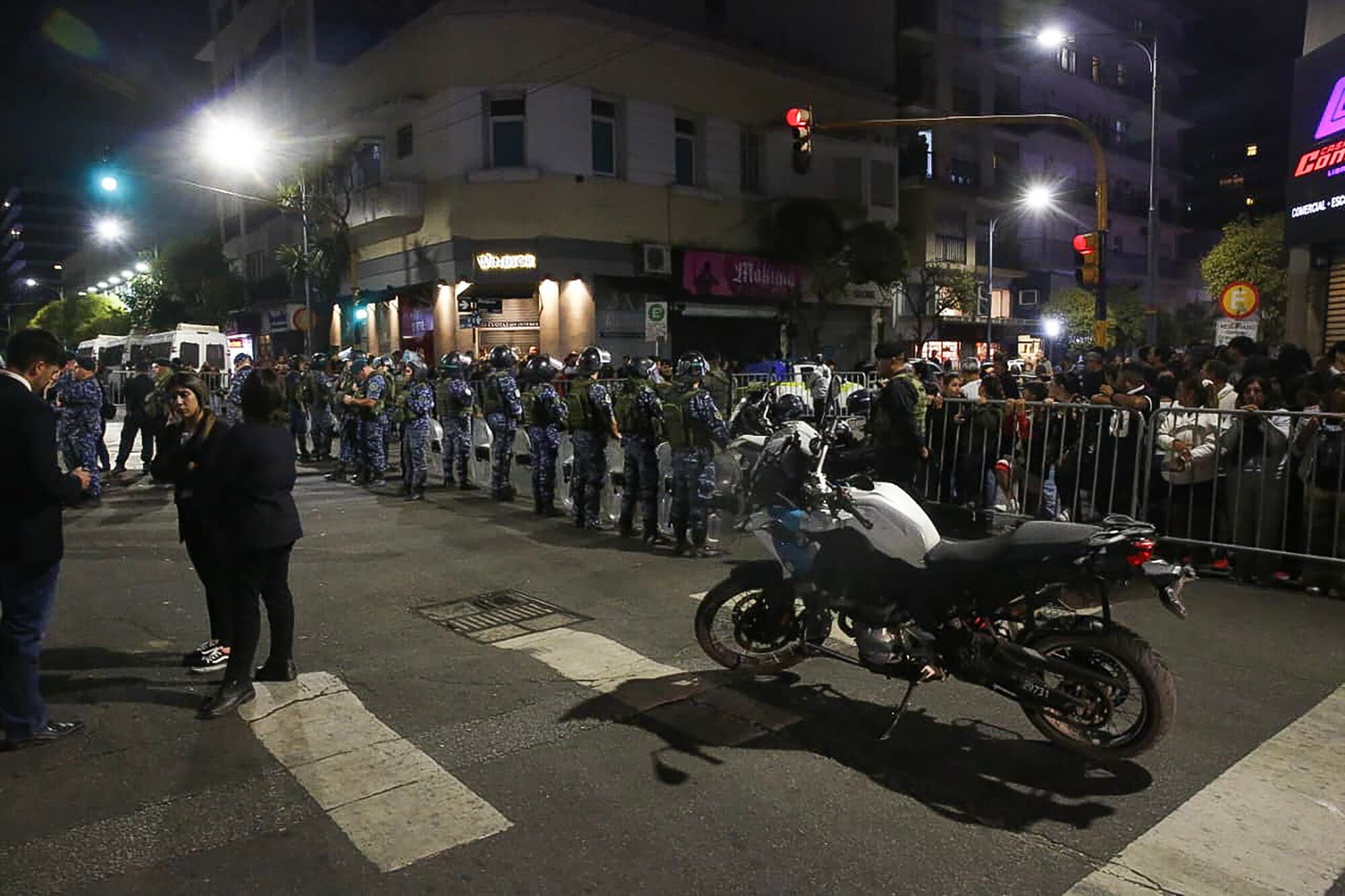 La seguridad reforzada por la presencia de Milei