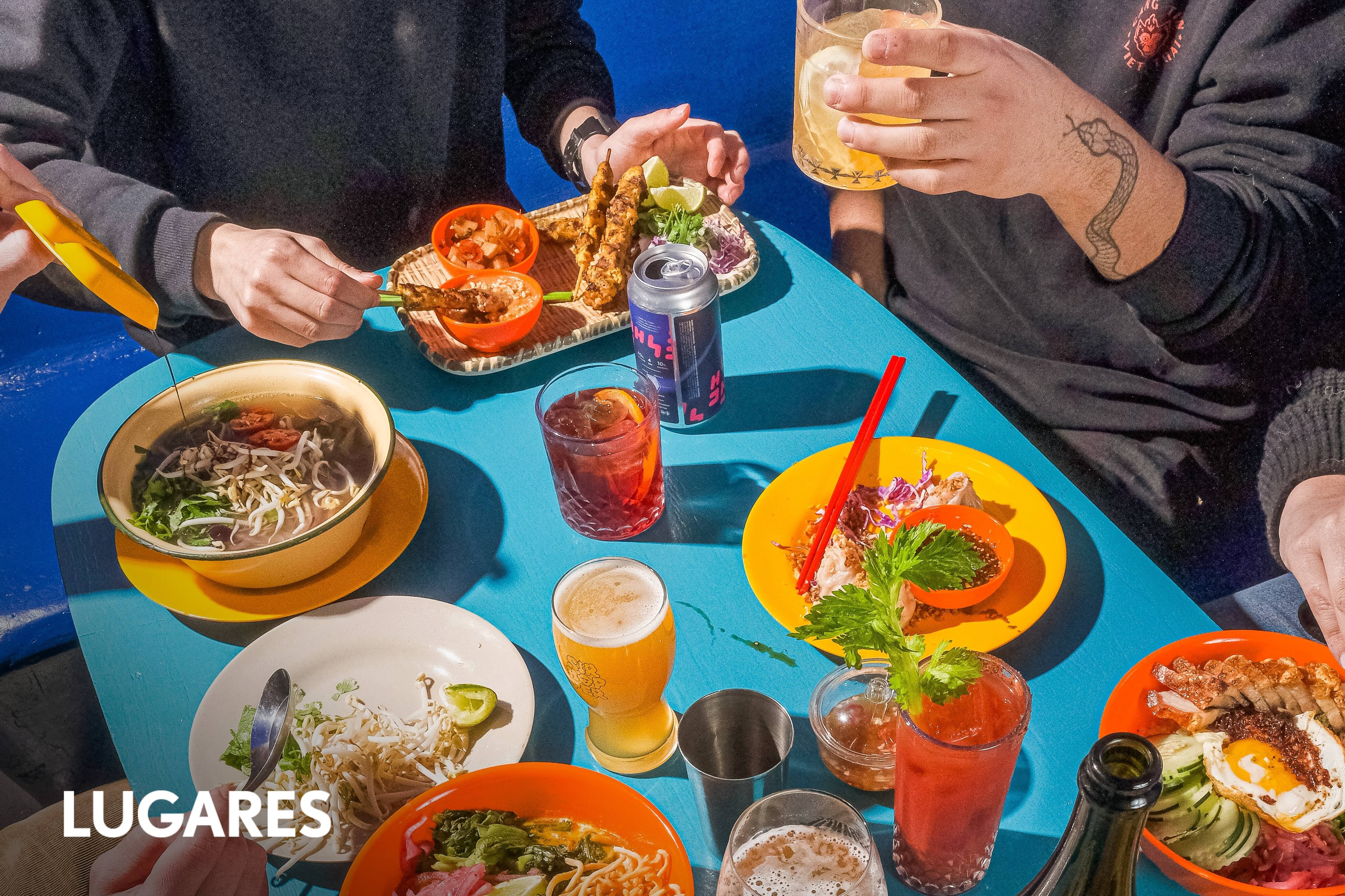 La cantina asiática que despacha delicias thai y vietnamitas junto a las vías del tren