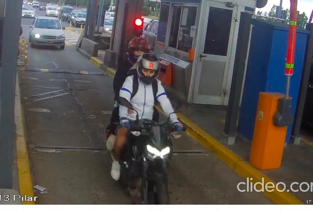 Los dos motochorros que asaltaron a Ricardo Rivero Haedo