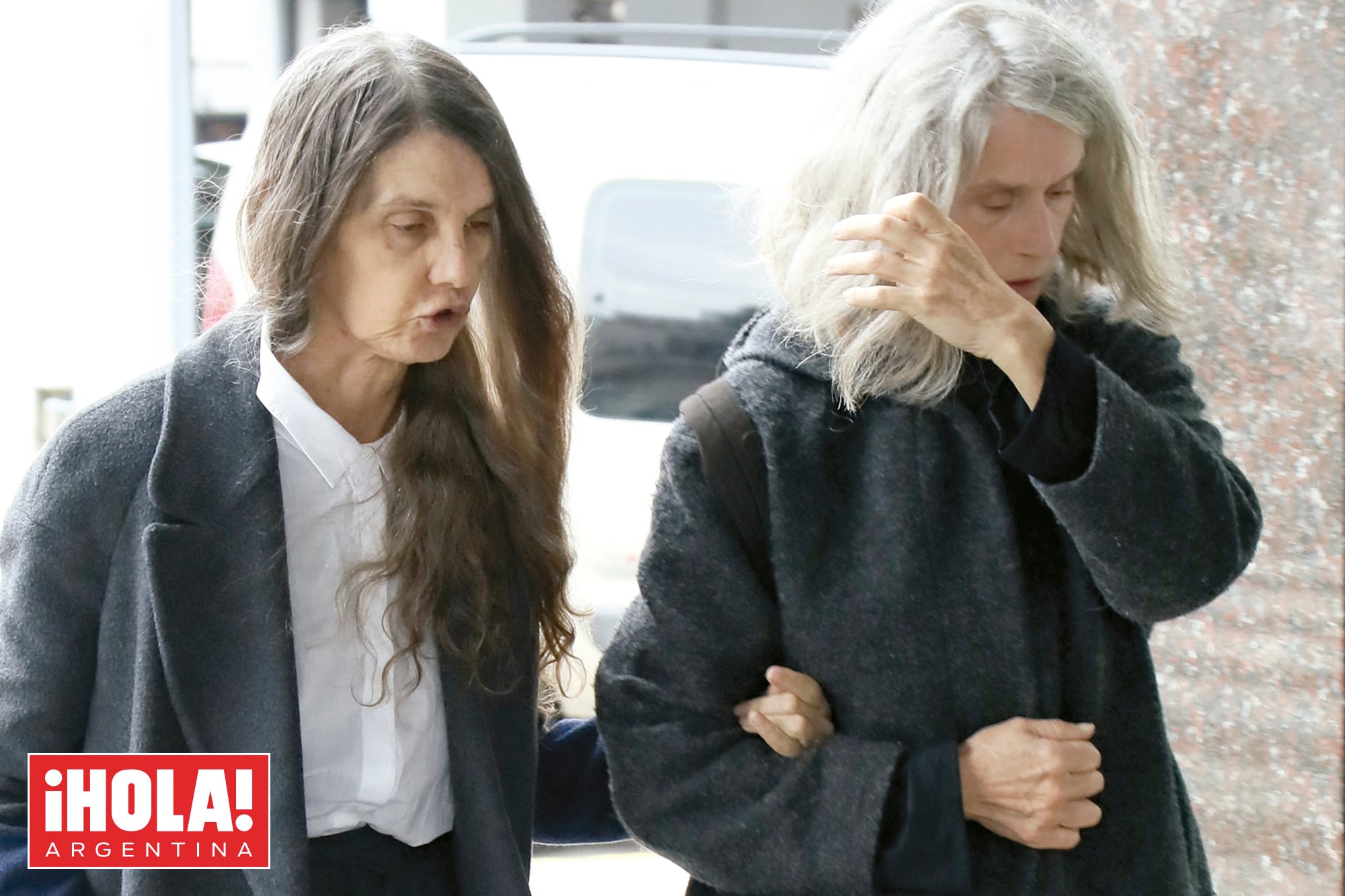 Chunchuna Villafañe. Juana e Inés Molina despidieron a su madre en el cementerio de Chacarita rodeadas de sus íntimos