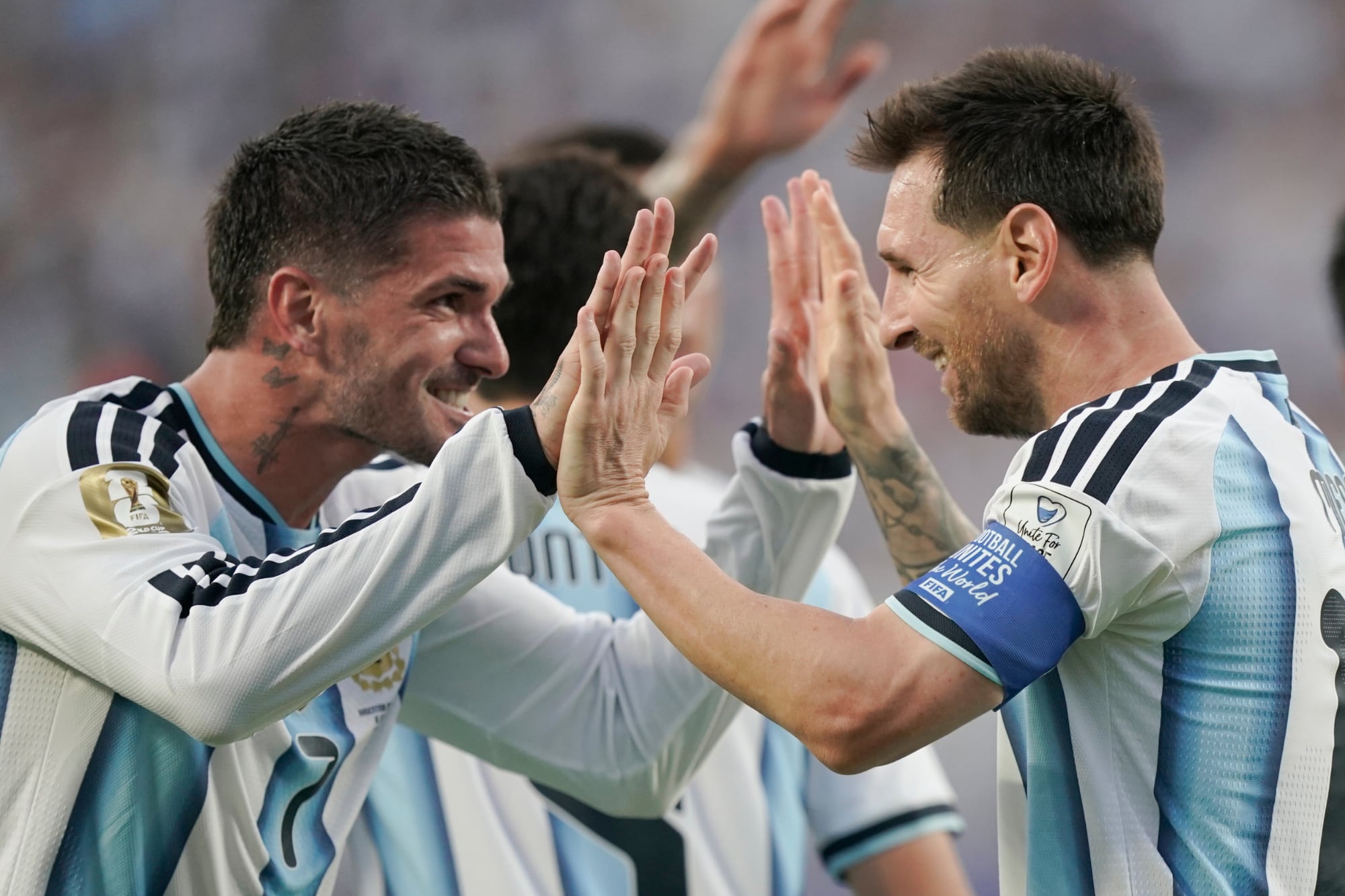 Rodrigo De Paul, compañero de Messi en la selección y en Inter Miami, no dudó: “Desafió todos los límites”