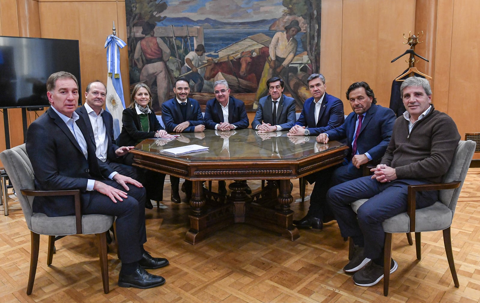Santilli y Caputo, con gobernadores aliados