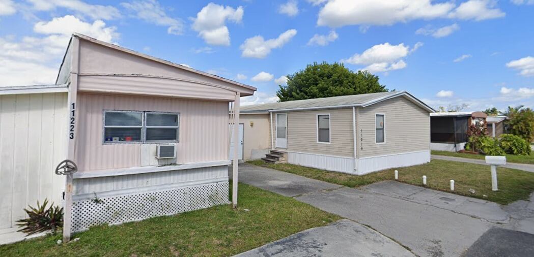 El parque de casas prefabricadas Li'l Abner alojaba a cientos de familias que debieron buscarse otro hogar