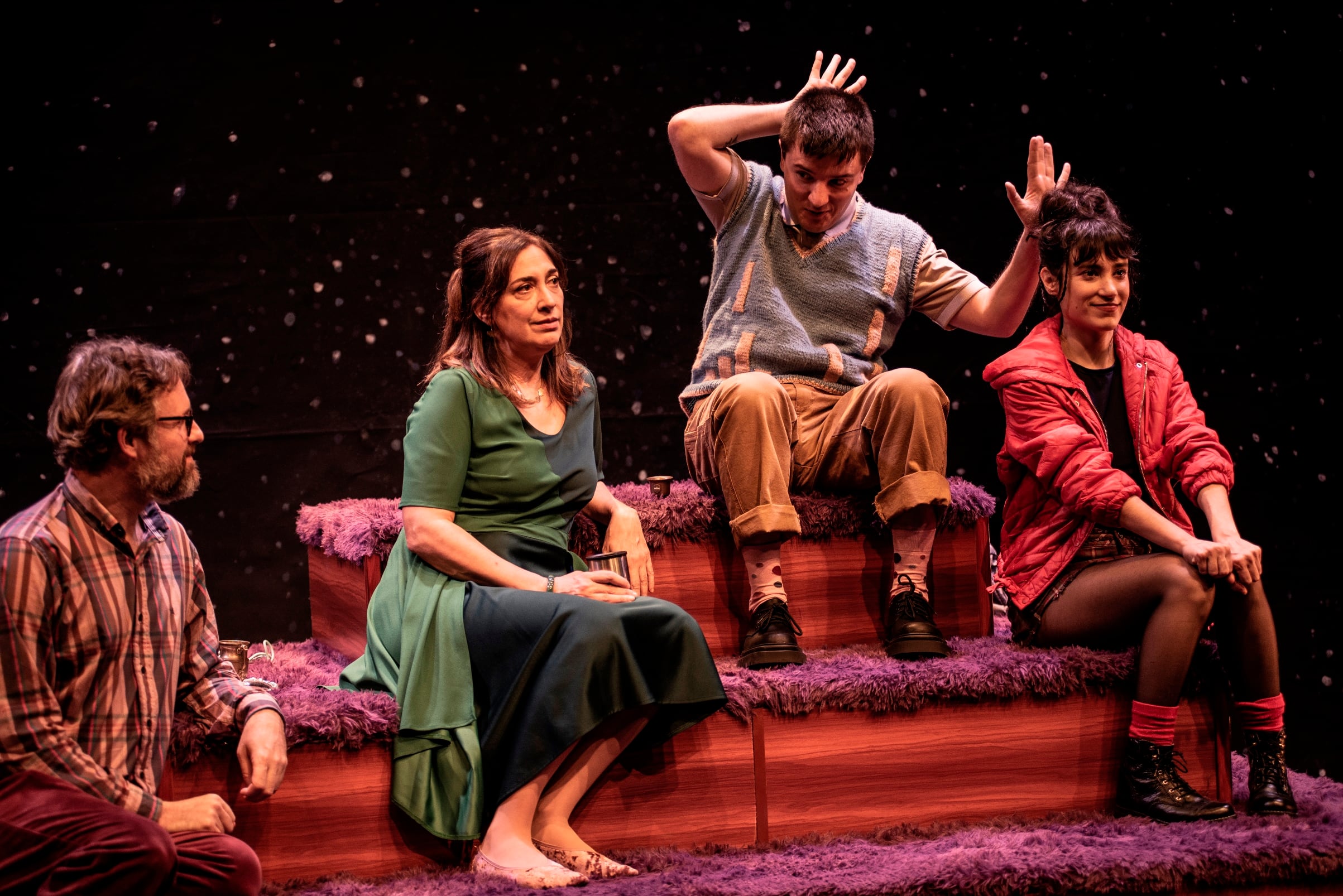 De izq. a der: Marcos Ferrante, Garrote, Julián Cnochaert y Fiamma Carranza Macchi, en escena