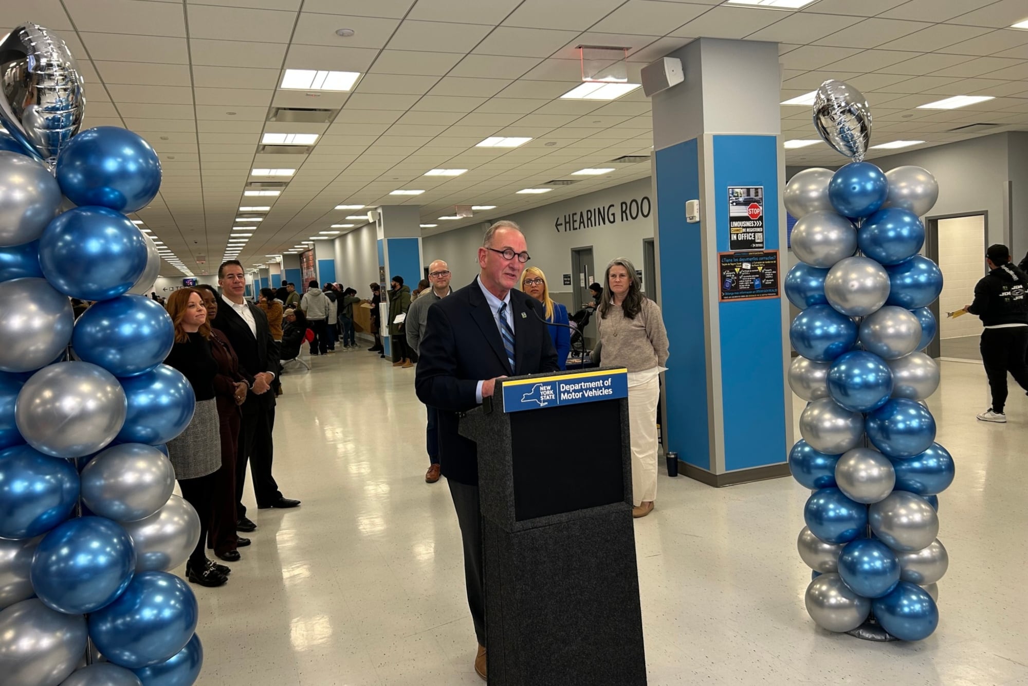 En el Bronx: la nueva oficina del DMV en Nueva York para tramitar licencias y registrar nuevas placas