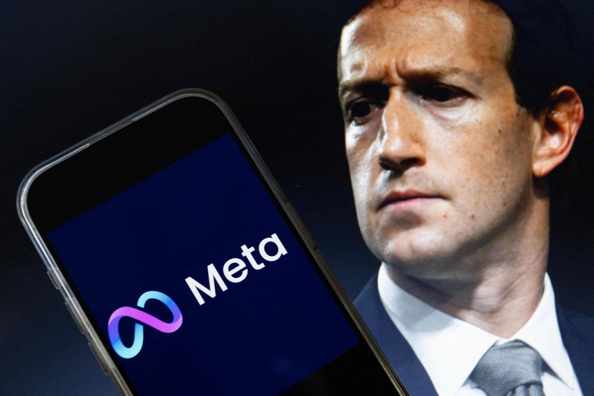 Ofensiva judicial de grupos editoriales contra Mark Zuckerberg por el uso ilegal de libros protegidos por derechos de autor