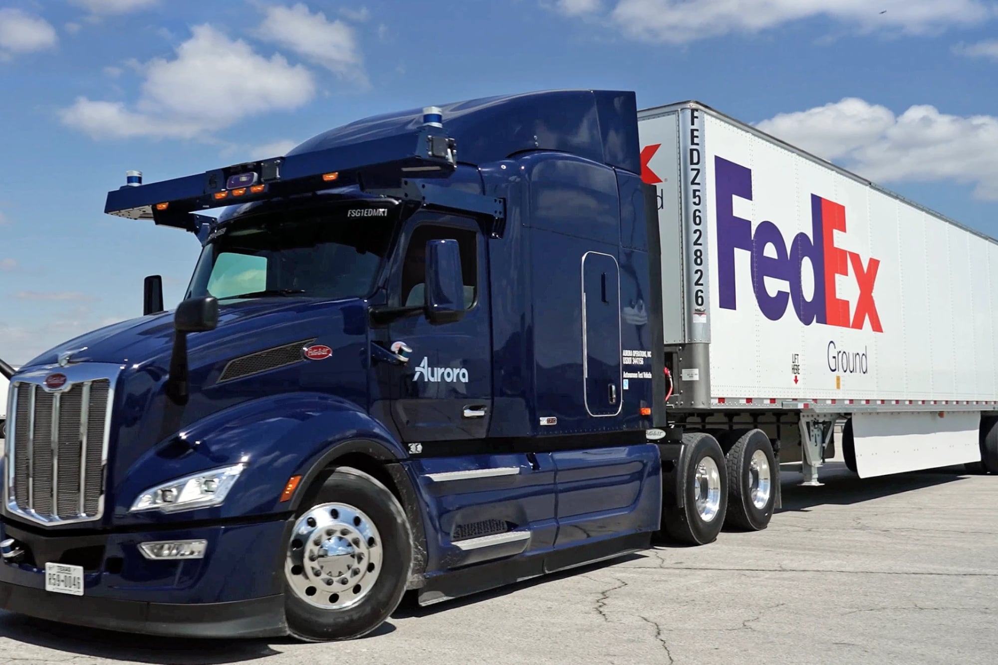 Servicios de mensajería como FedEx no operarán en EE.UU. durante el Memorial Day, salvo casos de emergencia