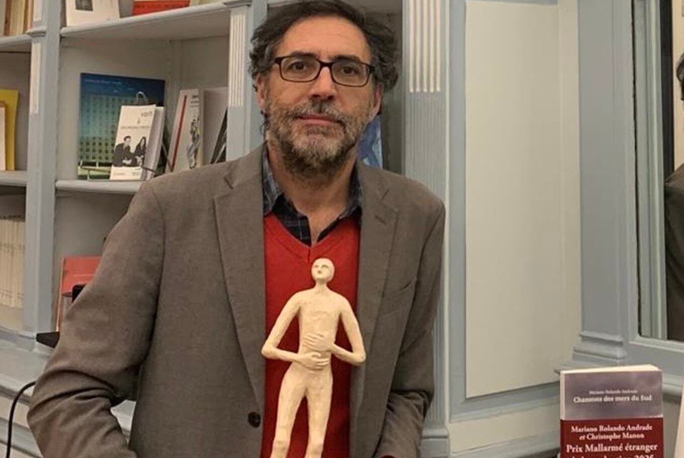 Un escritor argentino, Mariano Rolando Andrade, recibió por primera vez el prestigioso Premio Mallarmé