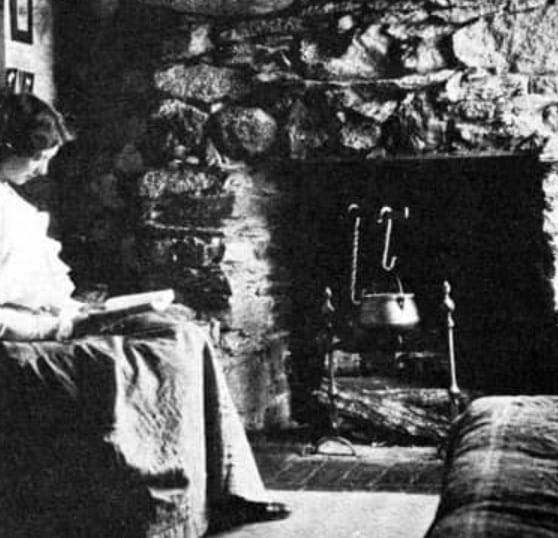 Antes de convertirse en Elizabeth Arden, se llamaba Florence Nightingale Graham y había crecido en una familia humilde de Ontario, Canadá