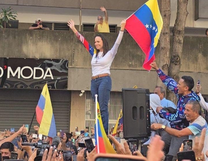 María Corina Machado reapareció en Chacao, durante las marchas opositoras antes de la asunción de Maduro