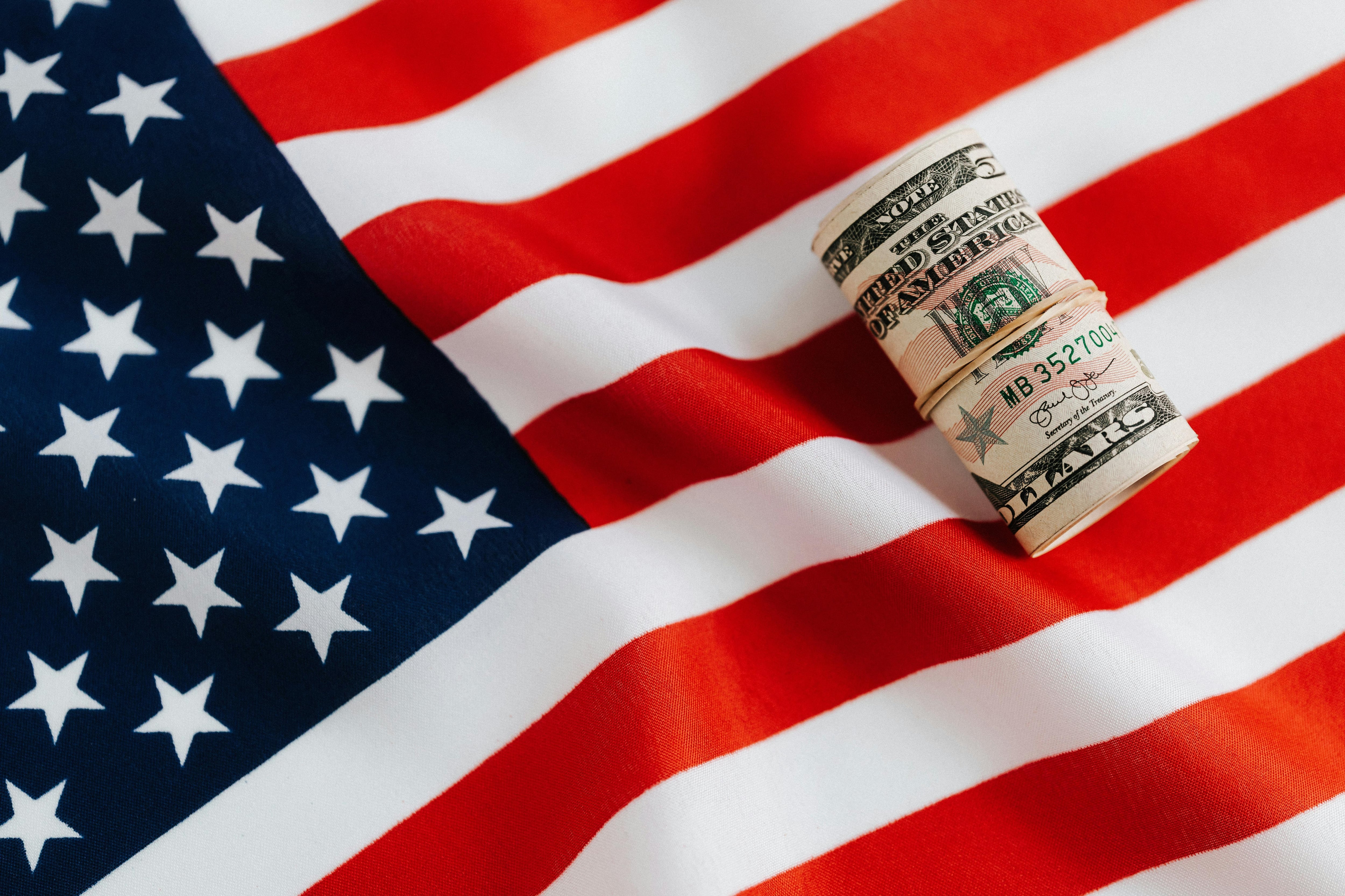 Salario mínimo de US$25: en qué consiste el proyecto de la legisladora que reemplazó a Mikie Sherrill en el Congreso